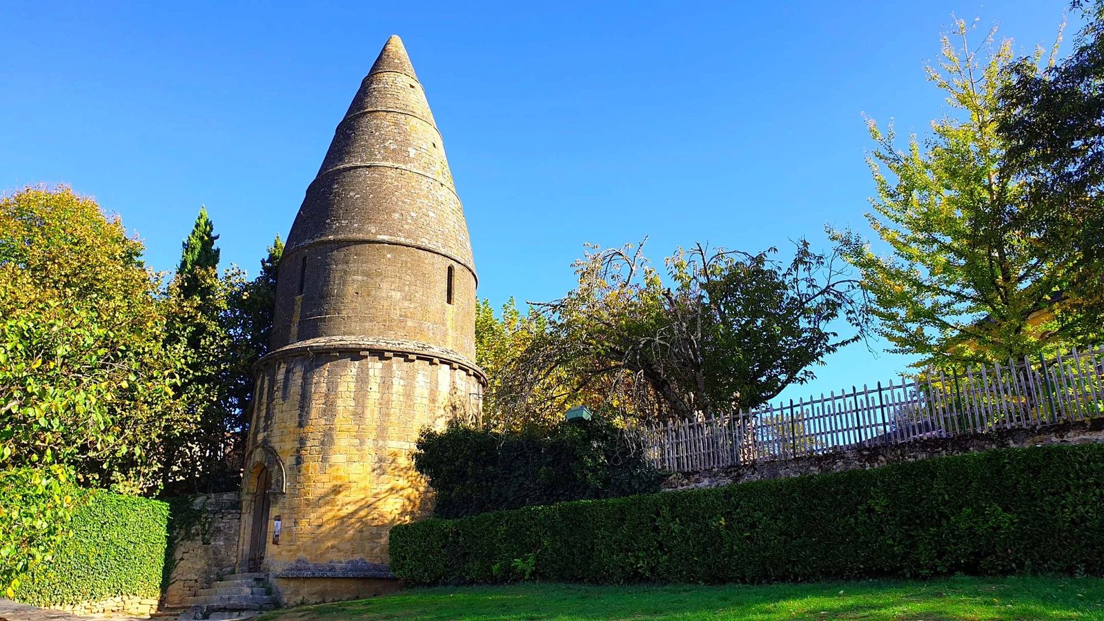 La Lanterne Des Morts * — Sarlat
