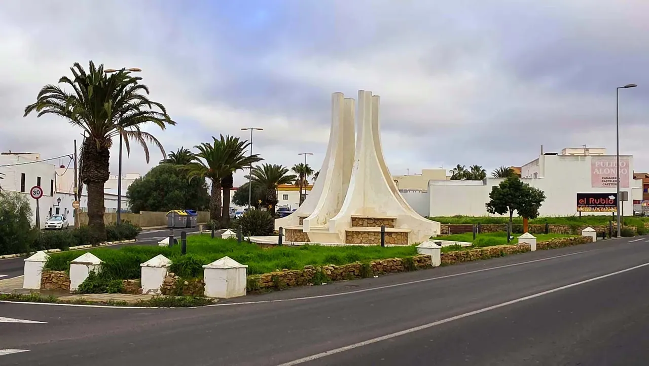 Monument du Millénaire — Antigua