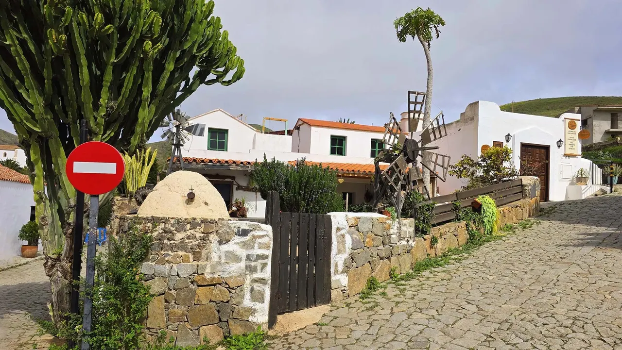 Rue Roberto-Roldán — Betancuria