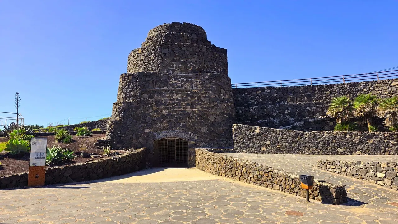 Fabrique de chaux de Callao de los Pozos — Puerto del Rosario