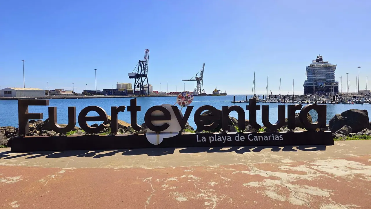 Lettres de Fuerteventura — Puerto del Rosario