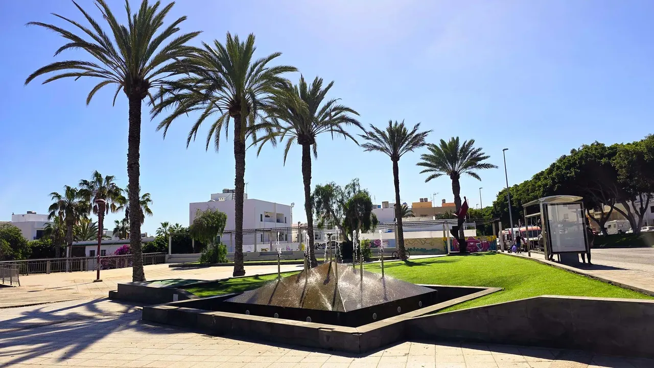 Place de la Paix — Puerto del Rosario