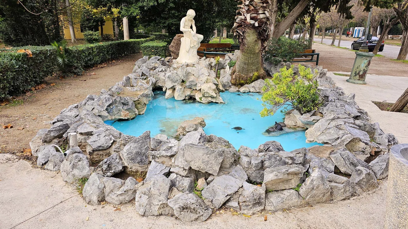 Statue du jeune pêcheur — Athènes