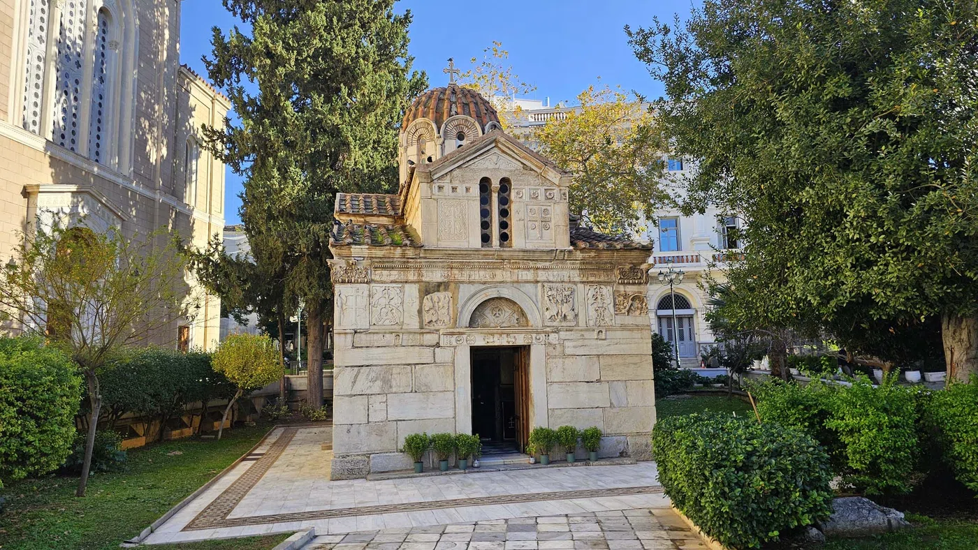 Église de la Vierge Gorgoepíkoos et Saint-Eleuthérios — Athènes