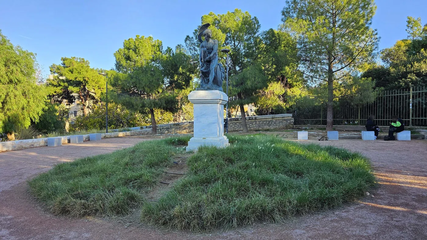 Statue de Thésée — Athènes
