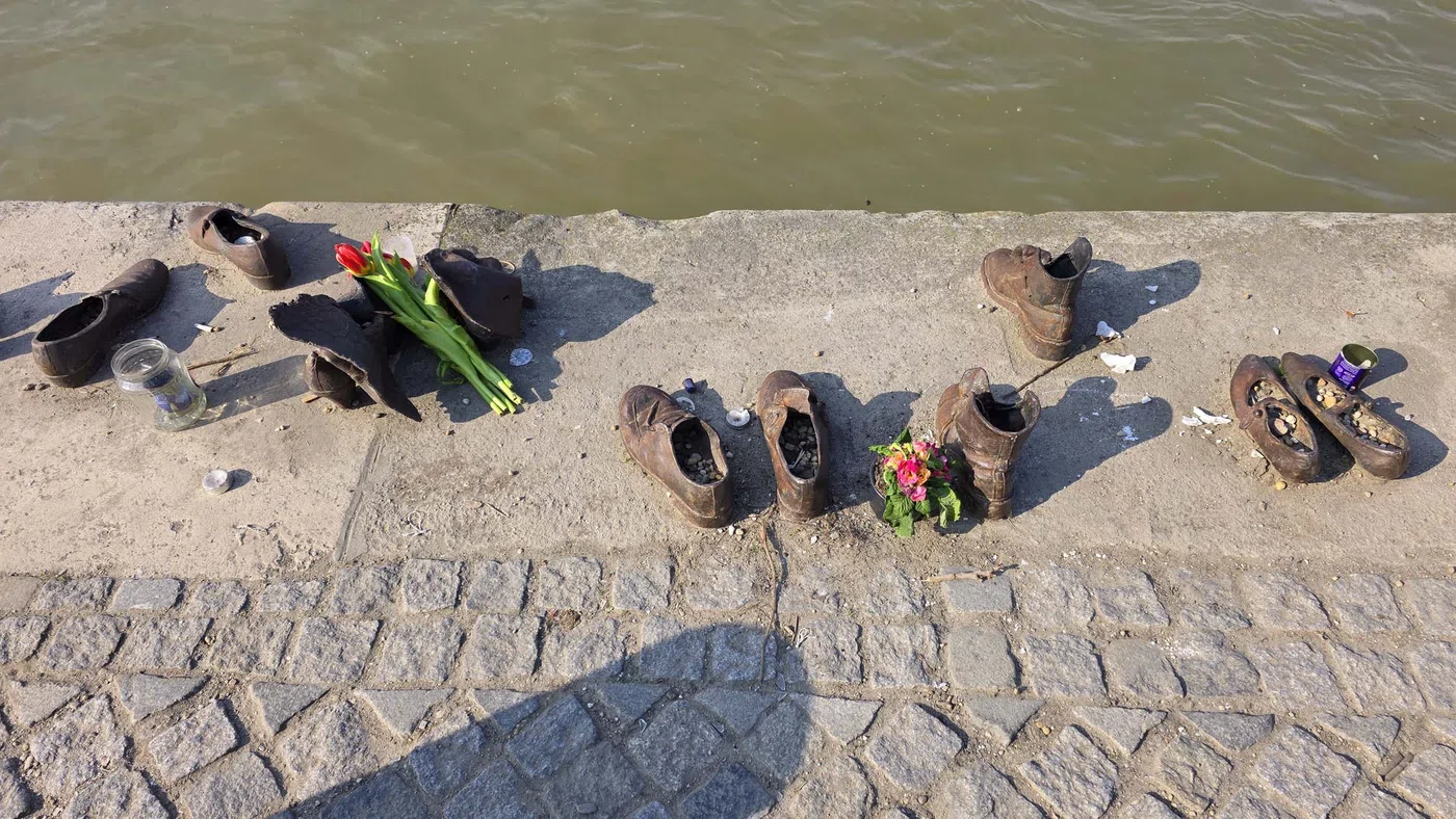 Chaussures au bord du Danube — Budapest