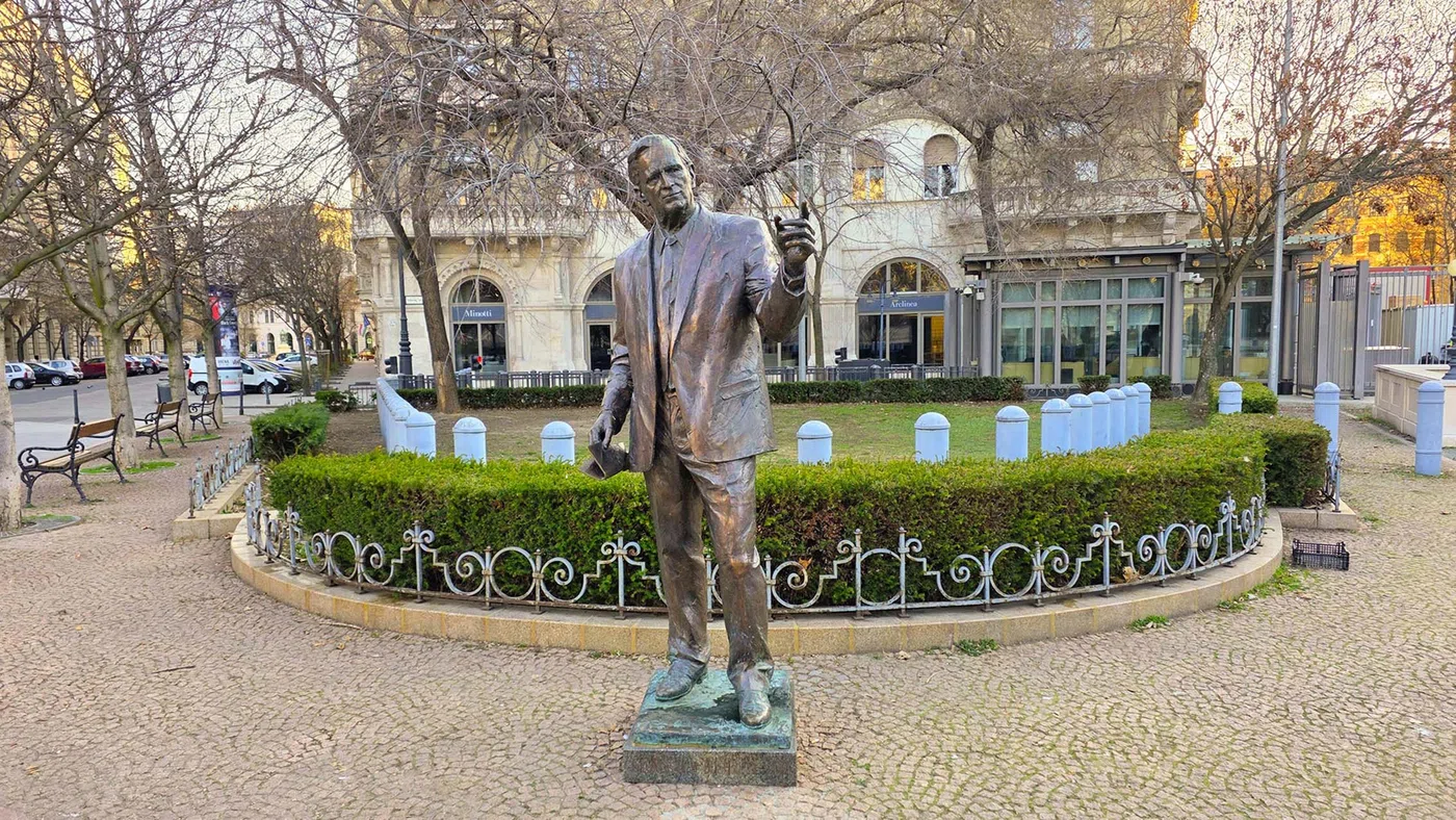 Statue du président George H.W. Bush — Budapest