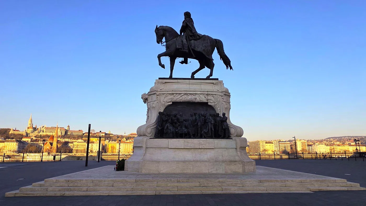 Statue du comte Gyula Andrássy — Budapest