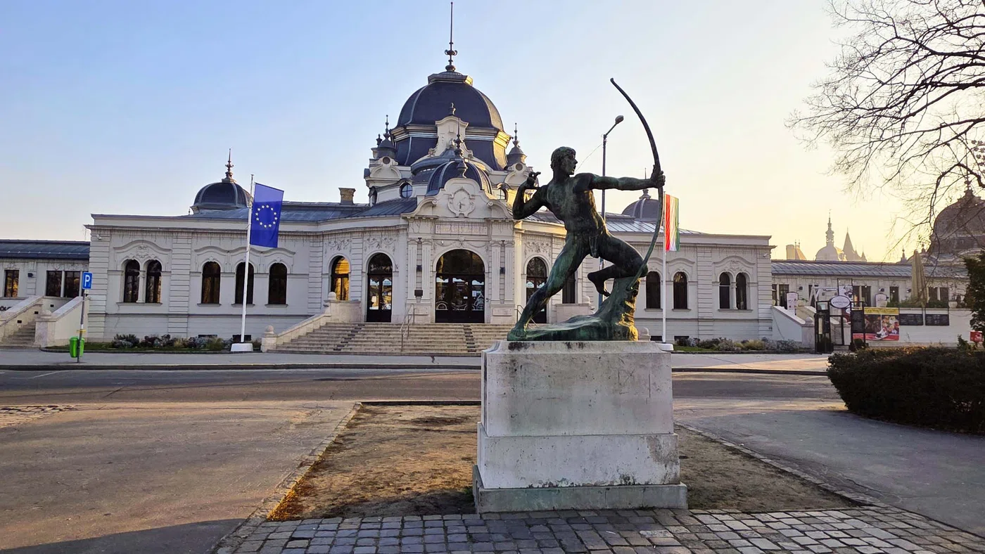 Statue de l'archer — Budapest