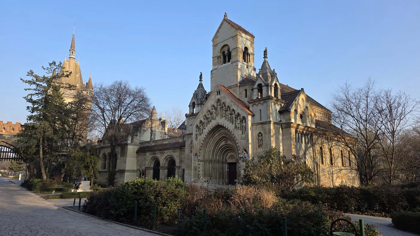 Chapelle Jáki — Budapest