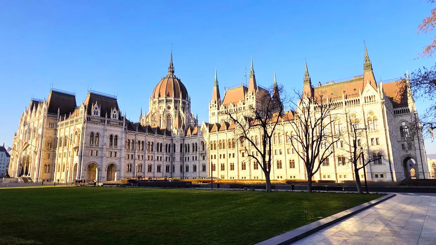 Kossuth Lajos tér — Budapest