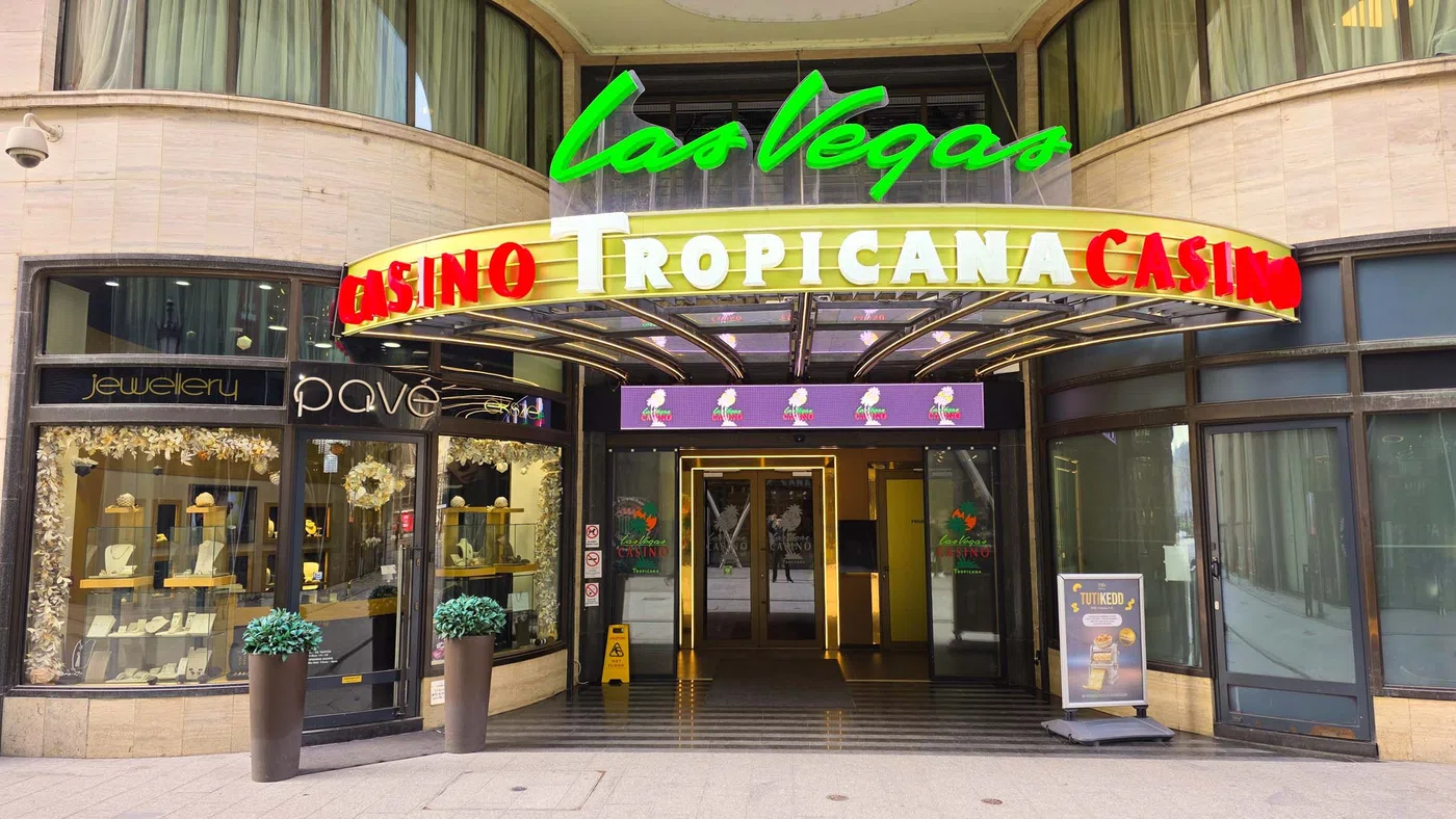 Casino Tropicana — Budapest