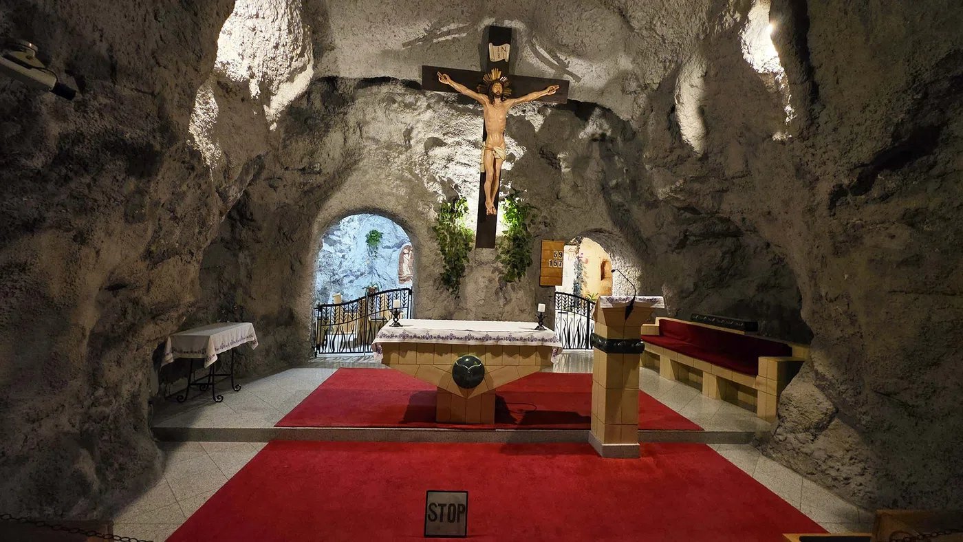Pauline Cave Church Welcome Center — Budapest