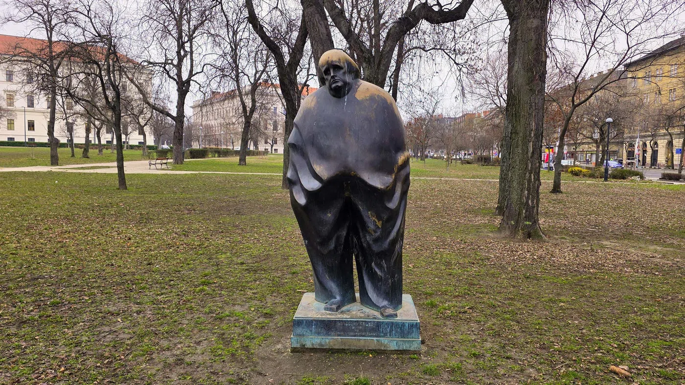 Statue de Miroslav Krleža — Budapest
