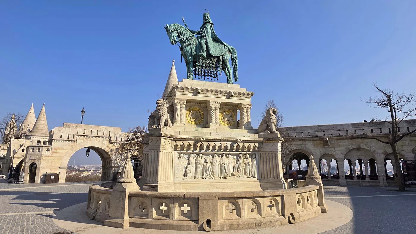 Statue de Saint Étienne — Budapest