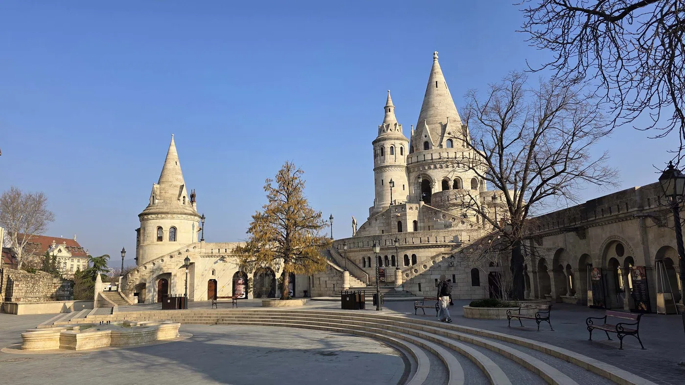 Szentháromság tér — Budapest
