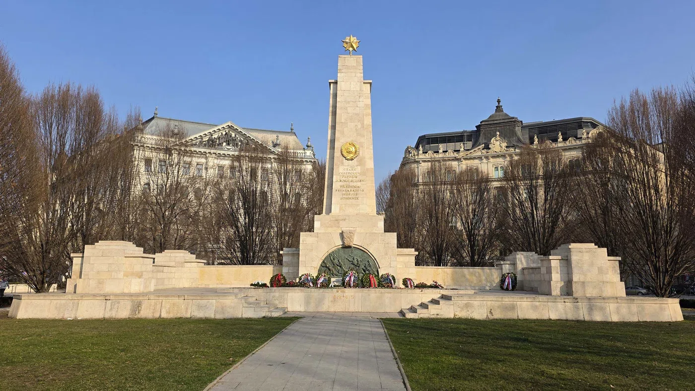Monument aux héros soviétiques libérateurs de la Hongrie — Budapest