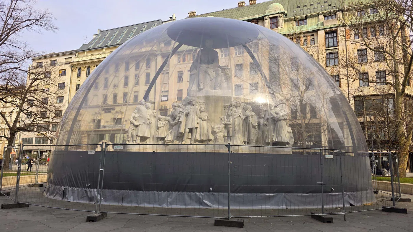 Vörösmarty tér — Budapest