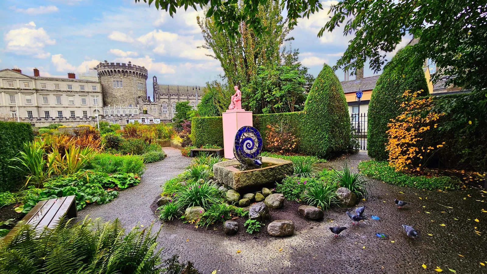 Glass Snake — sculpture — Dublin