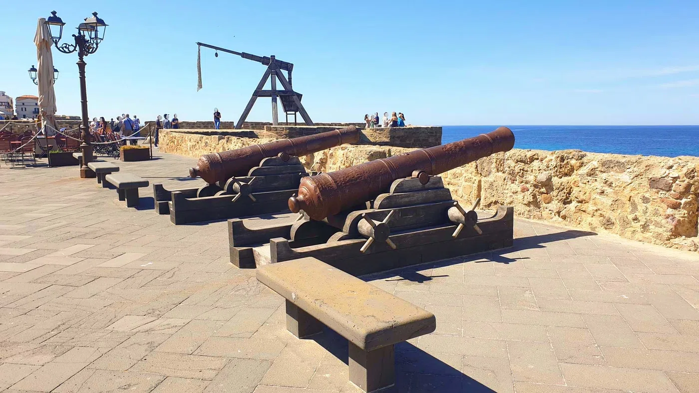 Canons des bastions Pigafetta — Alghero