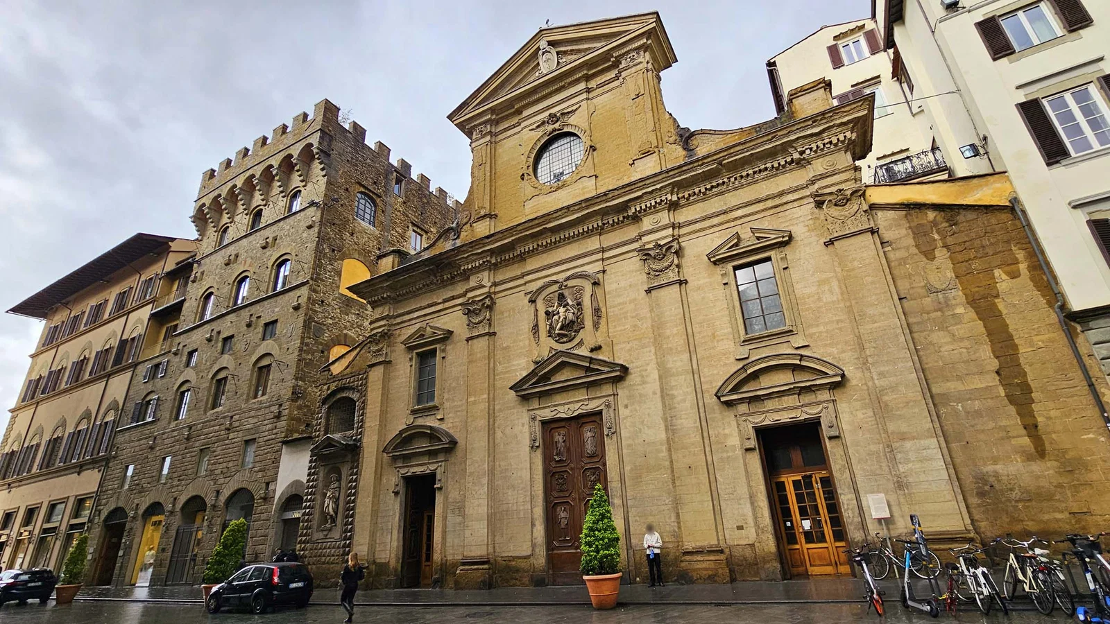 Basilique Santa Trinita — Florence