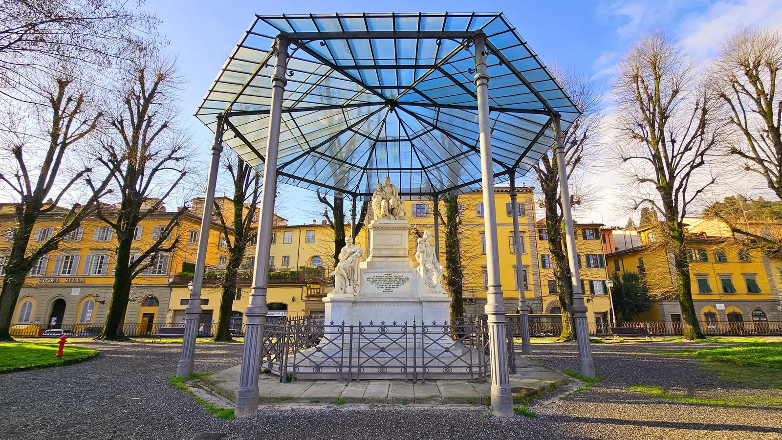 Monument à Nicola Demidoff — Florence