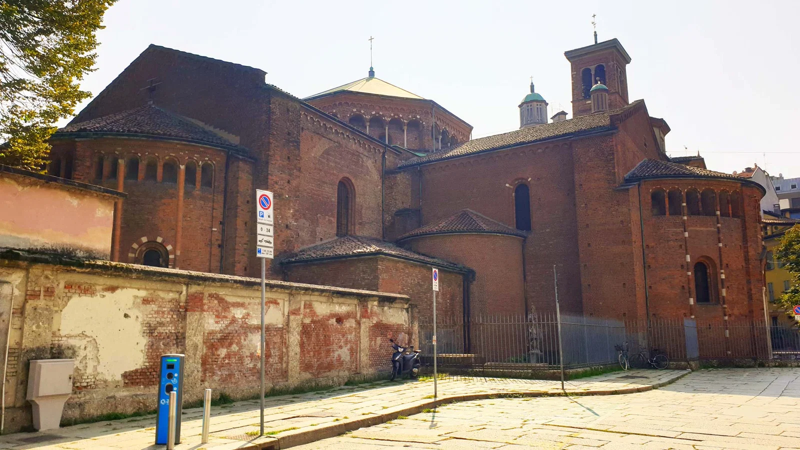 Basilique San Nazaro in Brolo — Milan