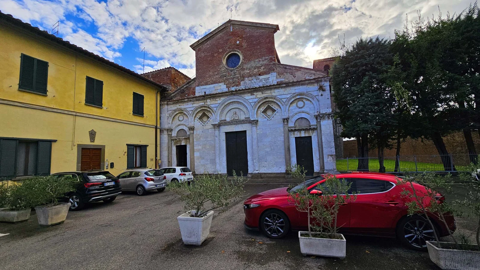 Église San Michele degli Scalzi — Pise