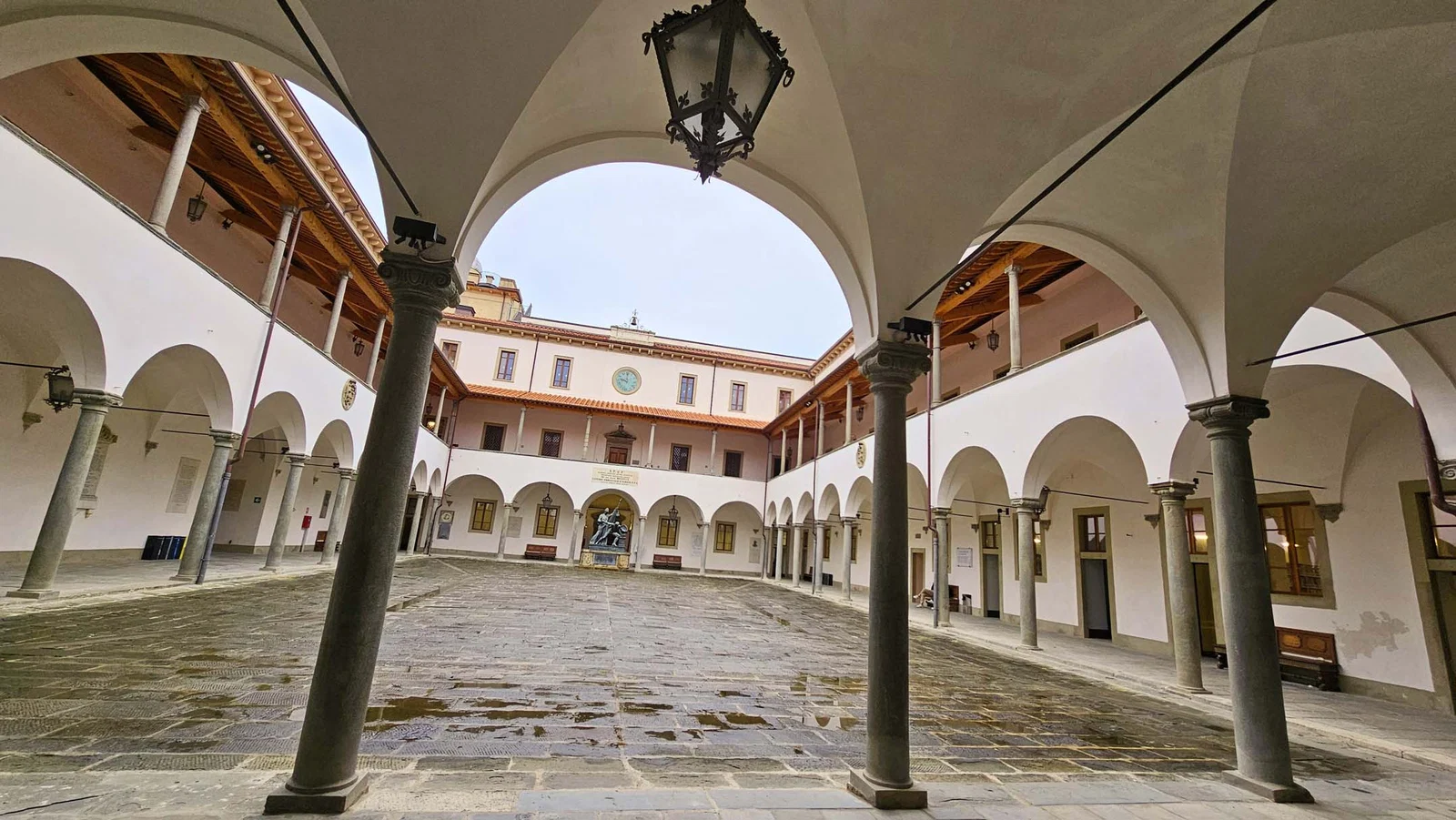 Palazzo della Sapienza — Pise