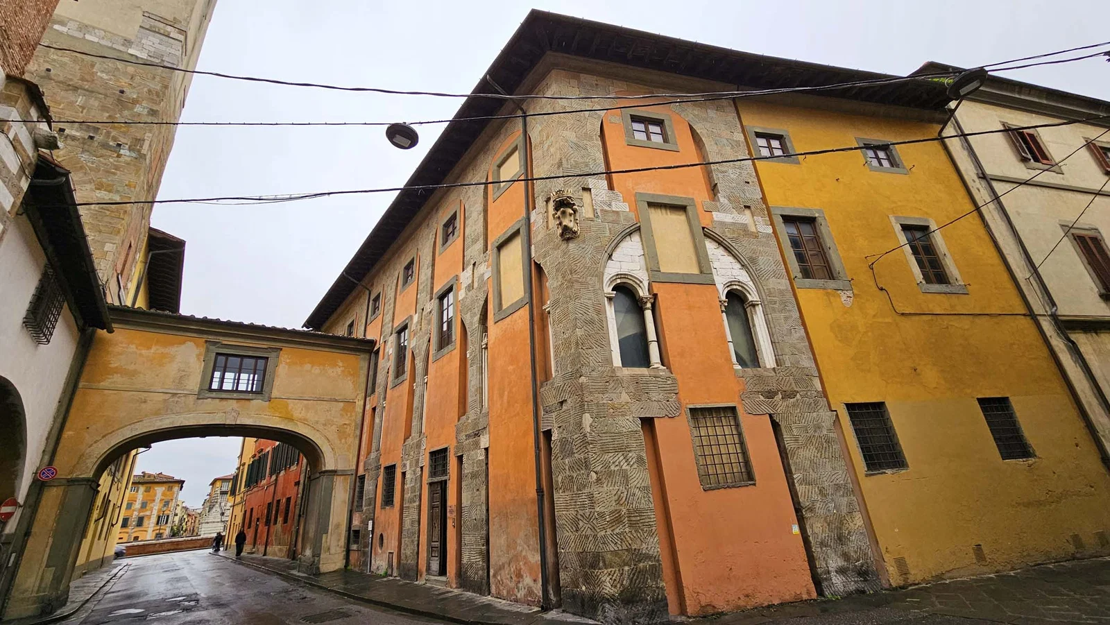 Palazzo delle Vedove — Pise