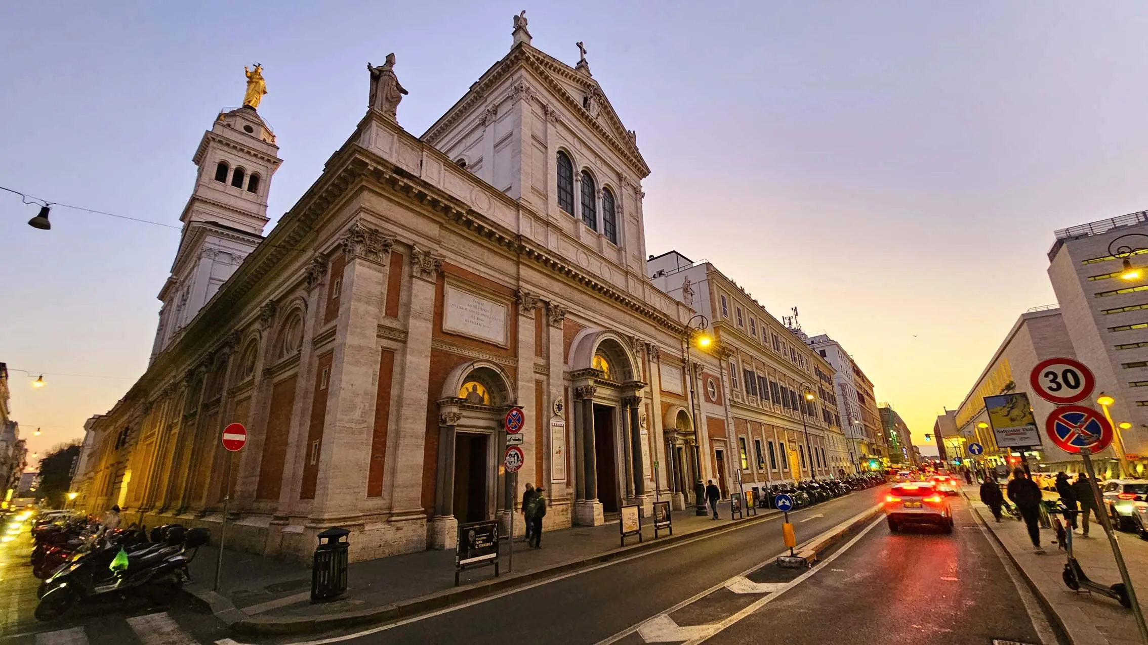 Basilica del Sacro Cuore di Gesù à Rome en Italie