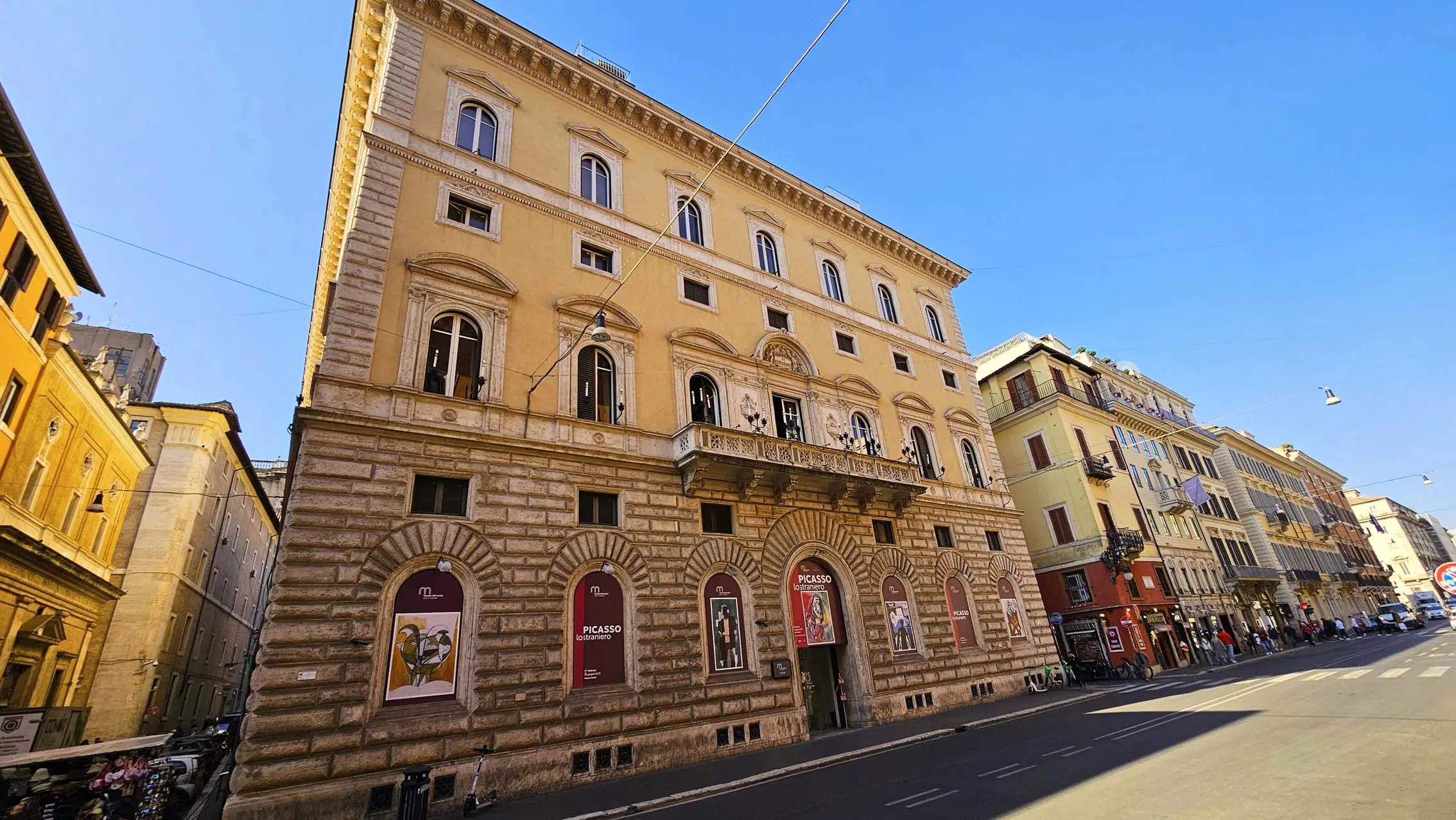 Palazzo Cipolla à Rome en Italie