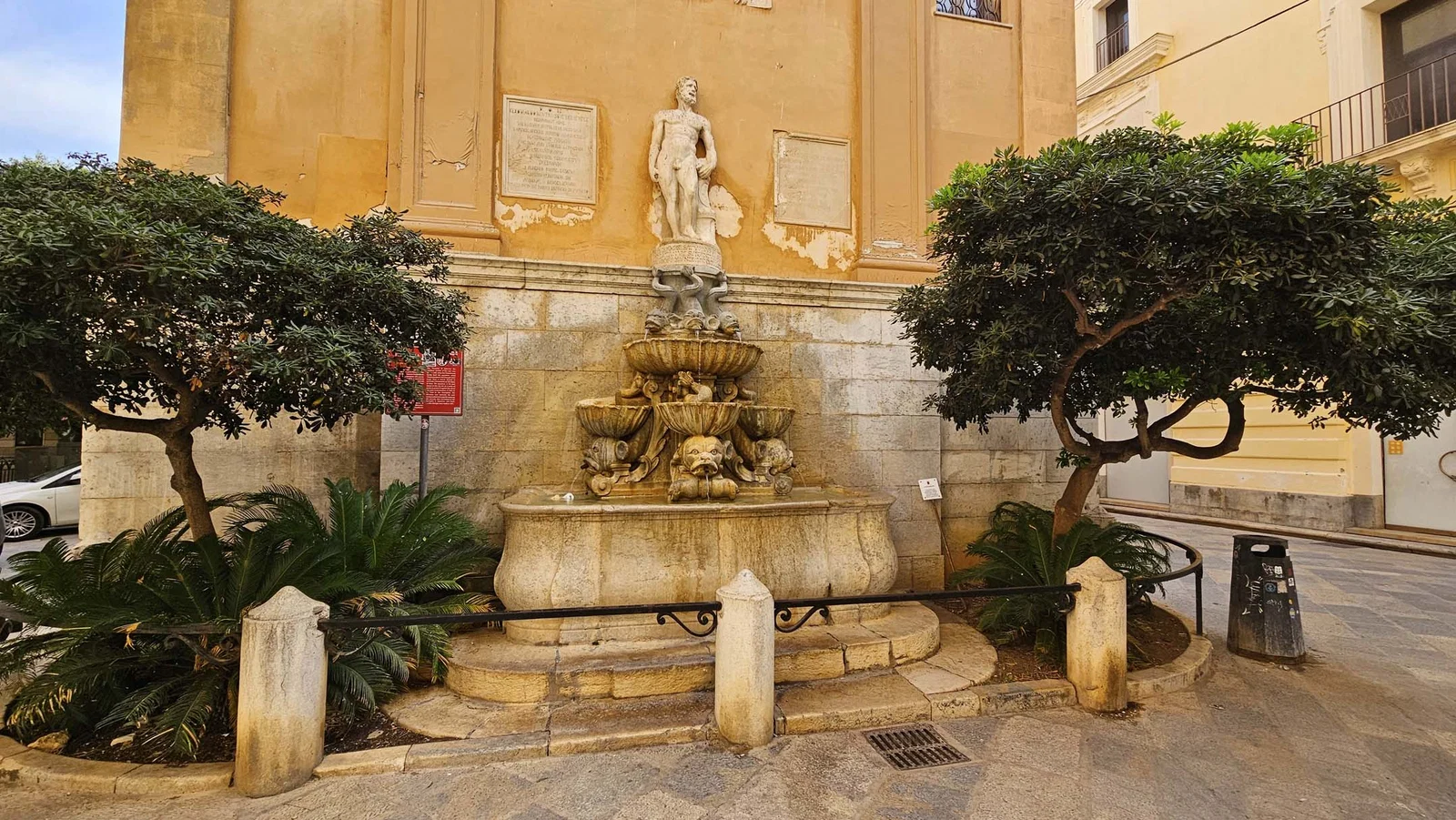 Fontana di Saturno — Trapani