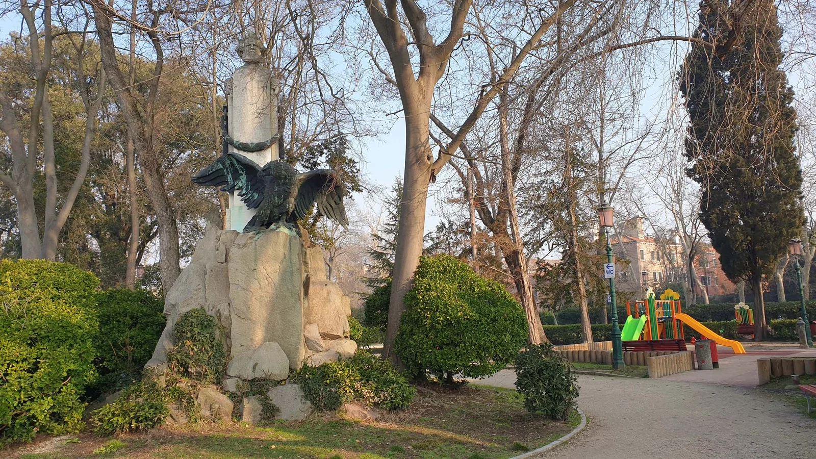 Giardini Della Biennale — Venise