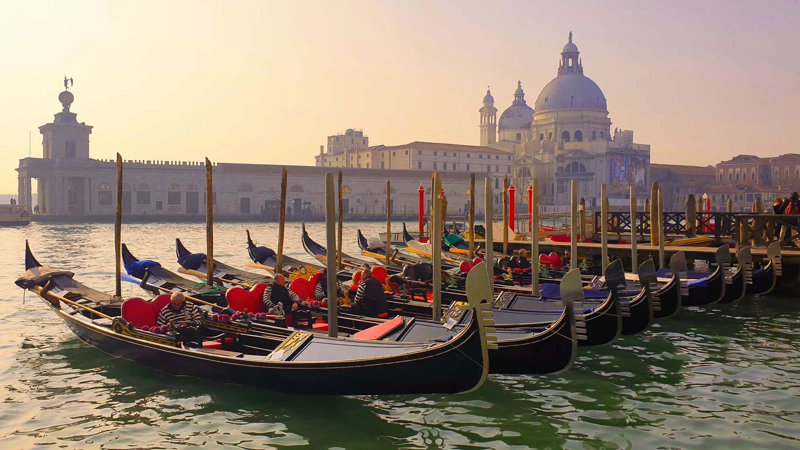 Punta della Dogana — Venise