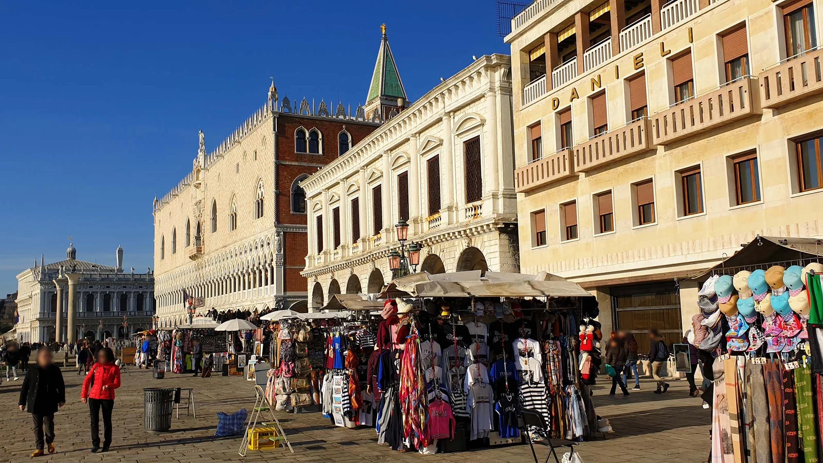 Riva degli Schiavoni — Venise