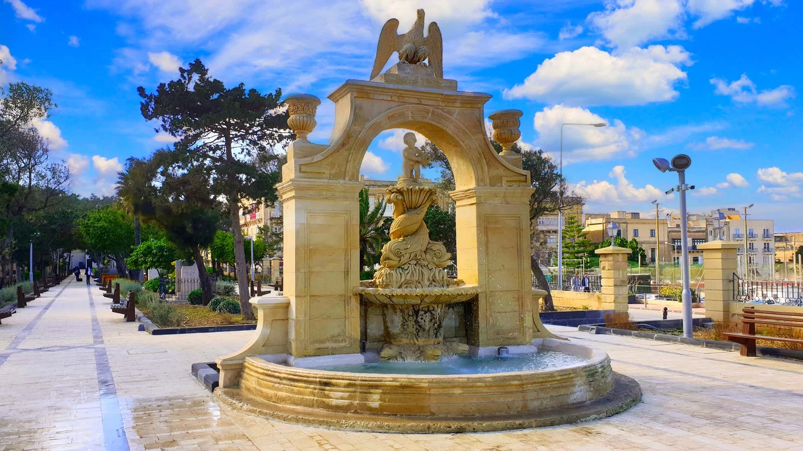 Jardins et fontaine d’Il-Mall — La Valette