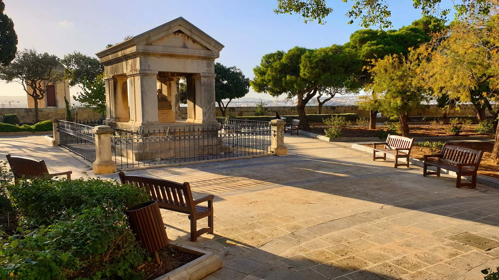 Jardins Hastings — La Valette