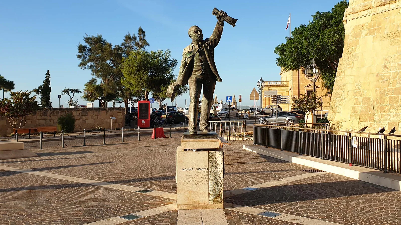 Monument à Manwel Dimech — La Valette