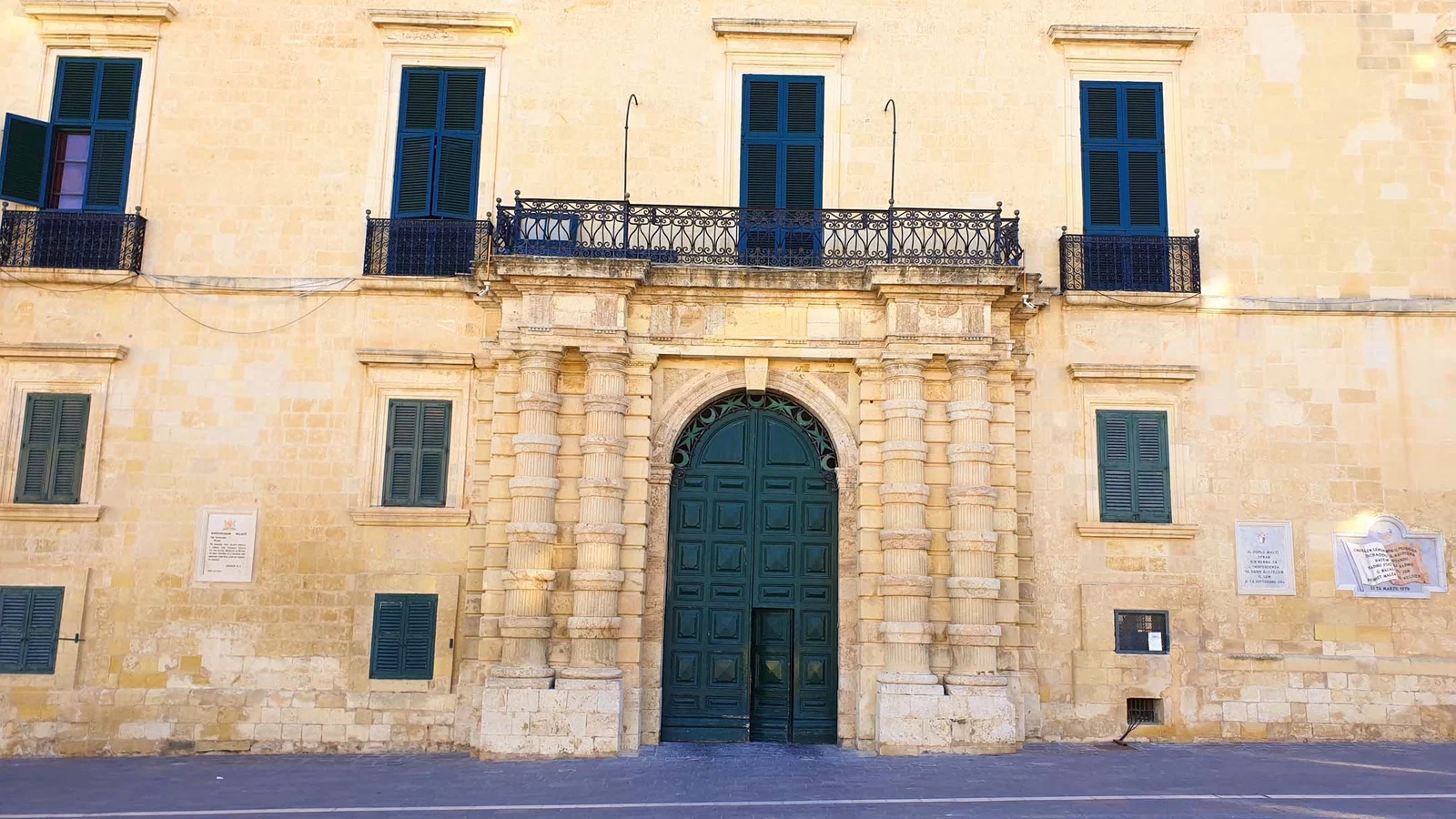 Palais des Grands Maîtres et armurerie — La Valette