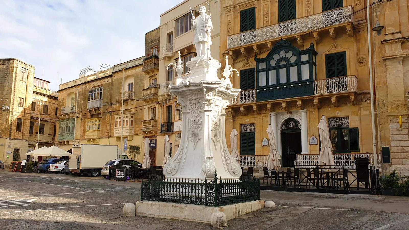 Statue de saint Laurent — La Valette