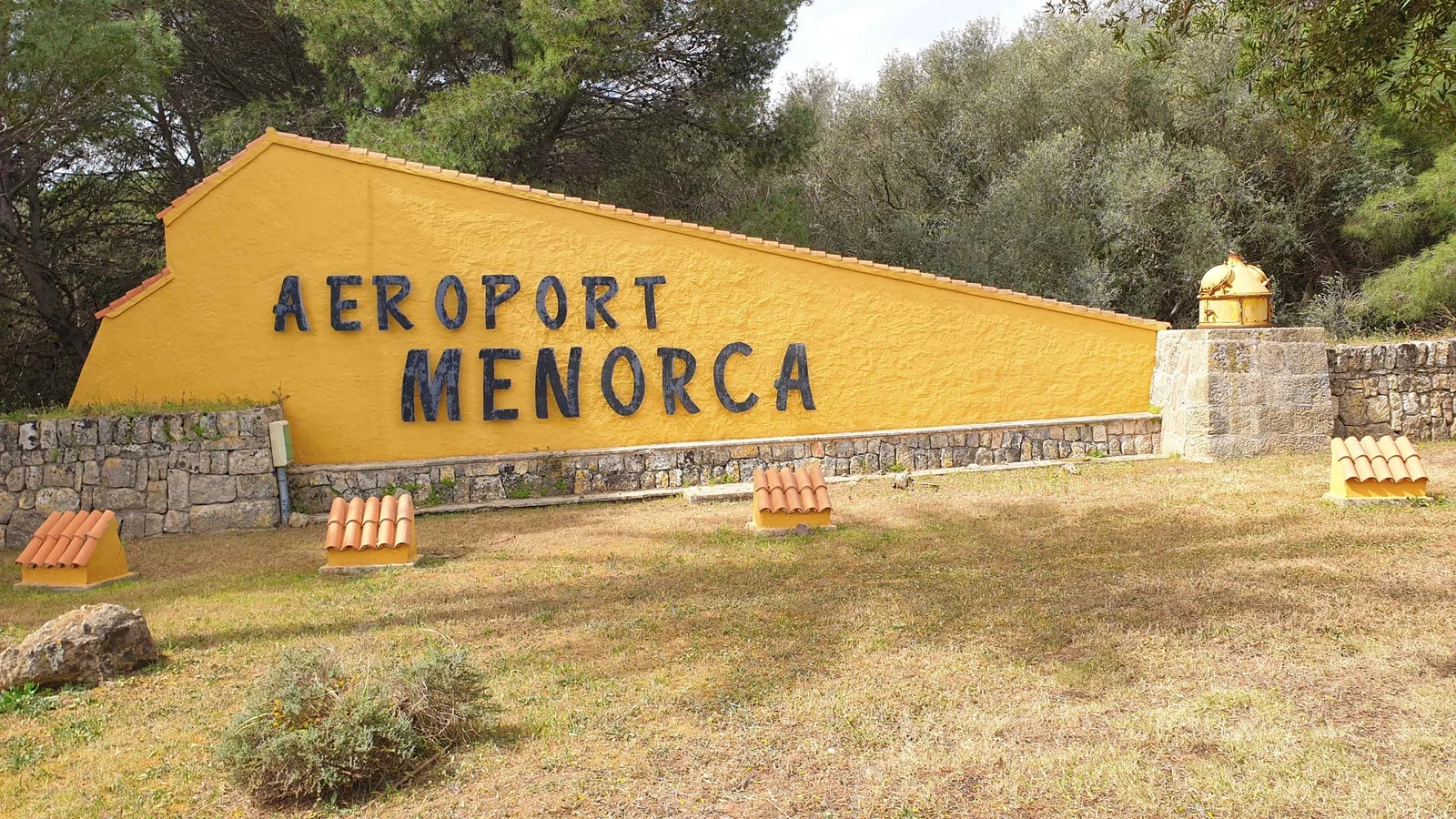 Aéroport de Minorque — repère géographique — Port Mahon