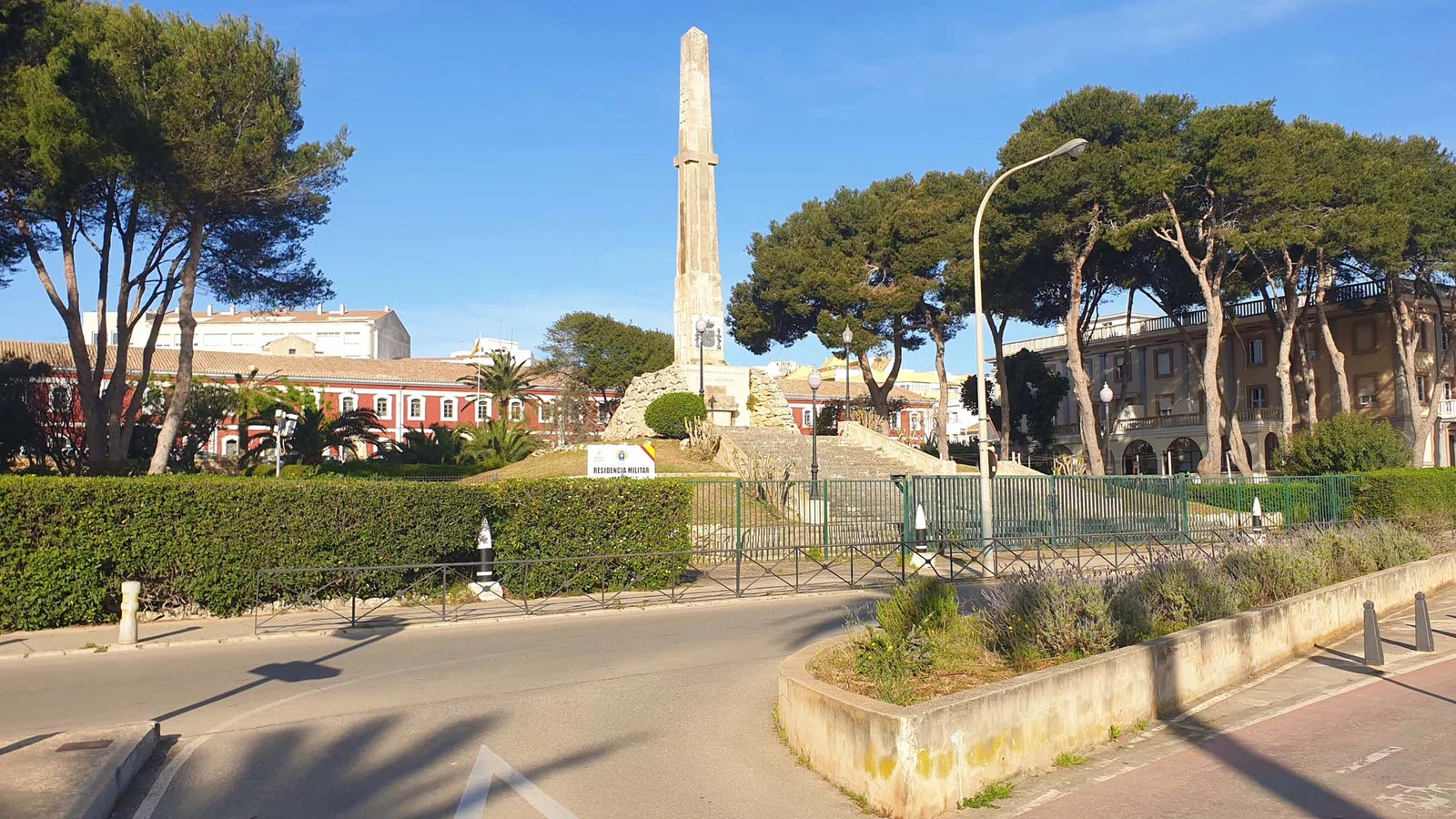 Monument aux morts — Port Mahon