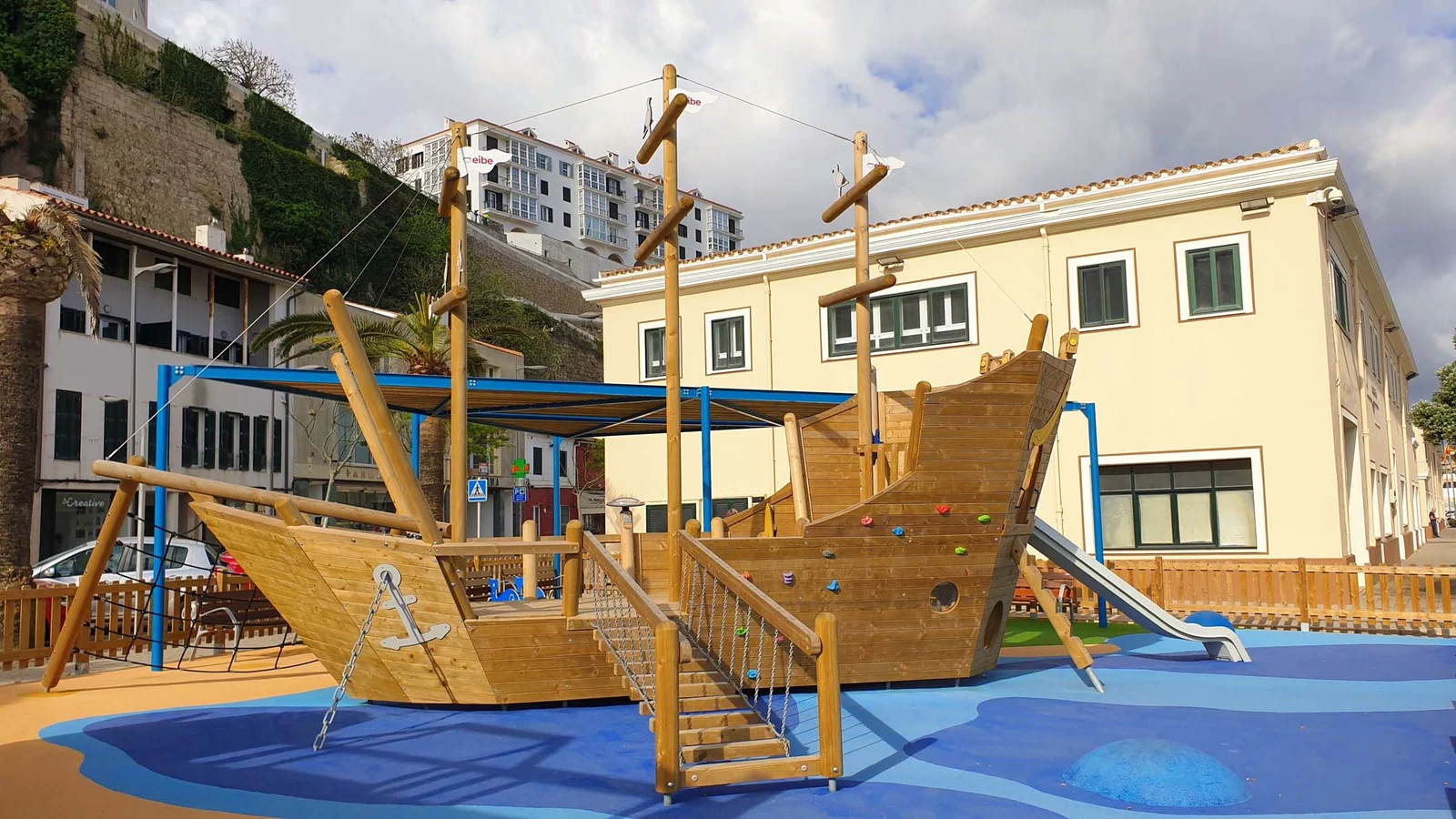 Aire de jeux du port — Port Mahon