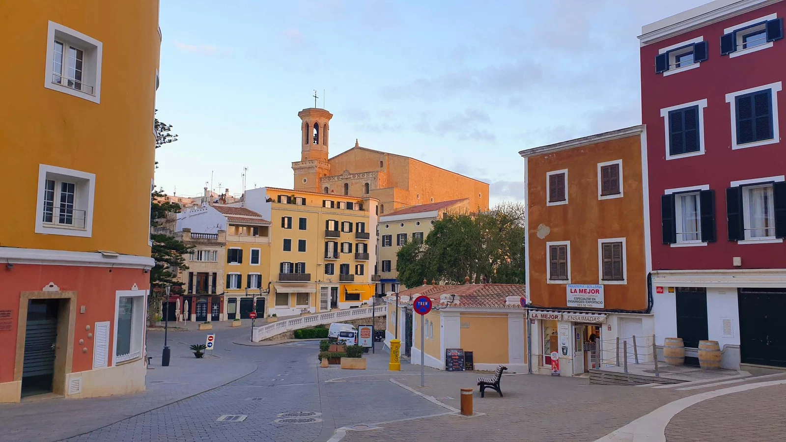 Plaça d’Espanya — Port Mahon
