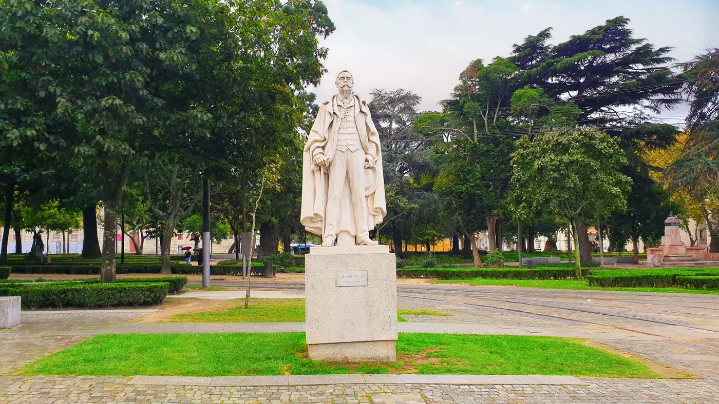 Estátua de Ramalho Ortigão — Porto