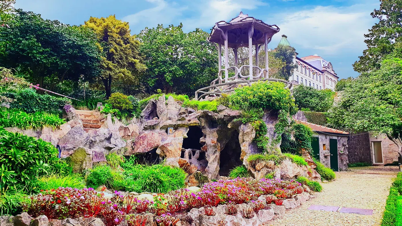 Gruta — Porto