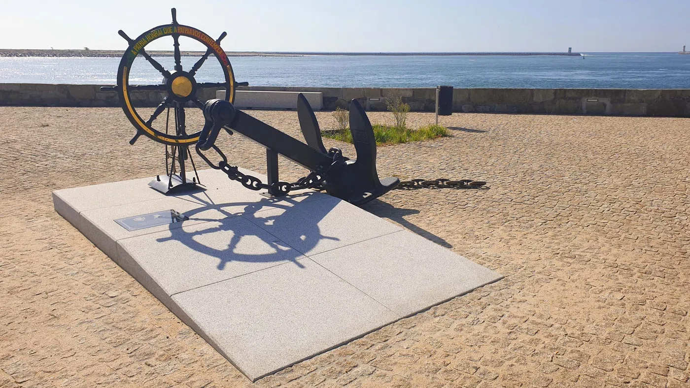 Monumento dia da Marinha — Porto