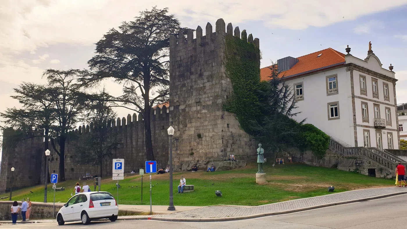Torres da Muralha Fernandina — Porto