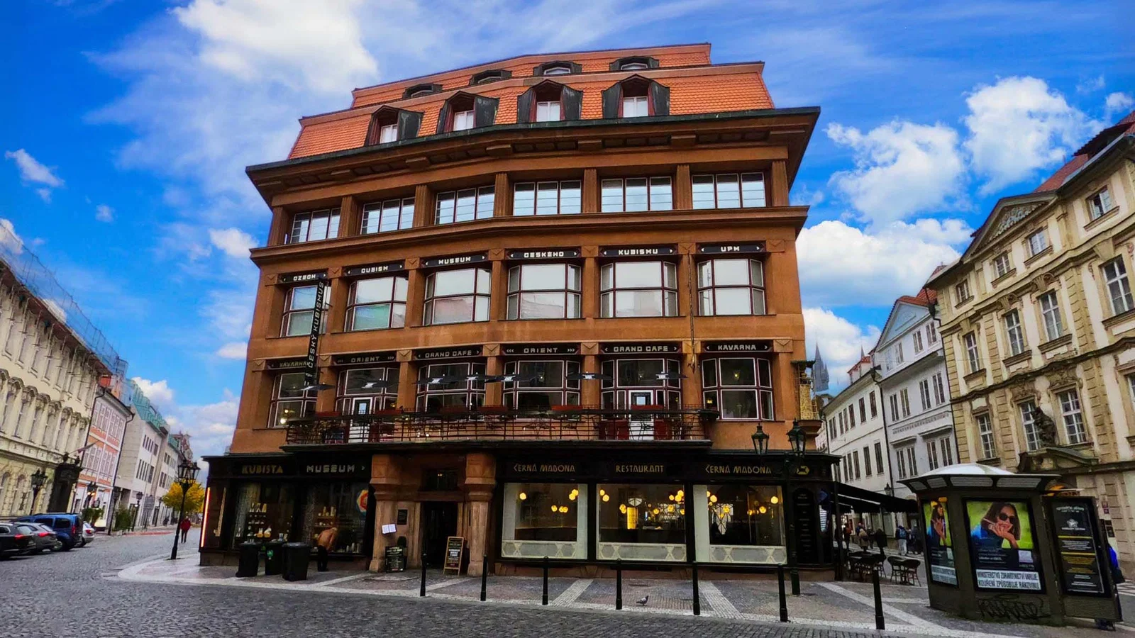 Maison à la Vierge noire — Prague